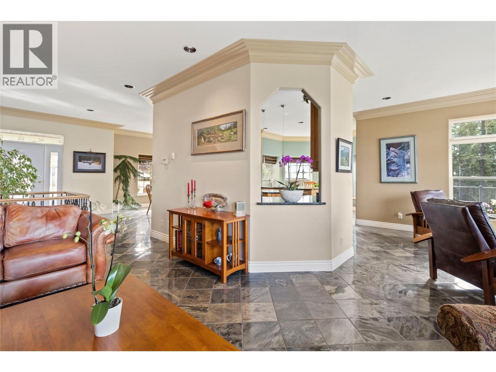 3676 Mcbride Road, Blind Bay, BC - Indoor