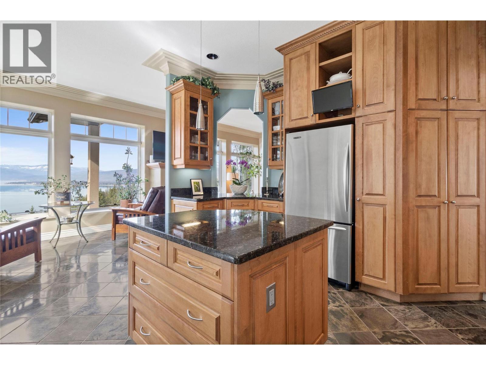3676 Mcbride Road, Blind Bay, BC - Indoor Photo Showing Kitchen