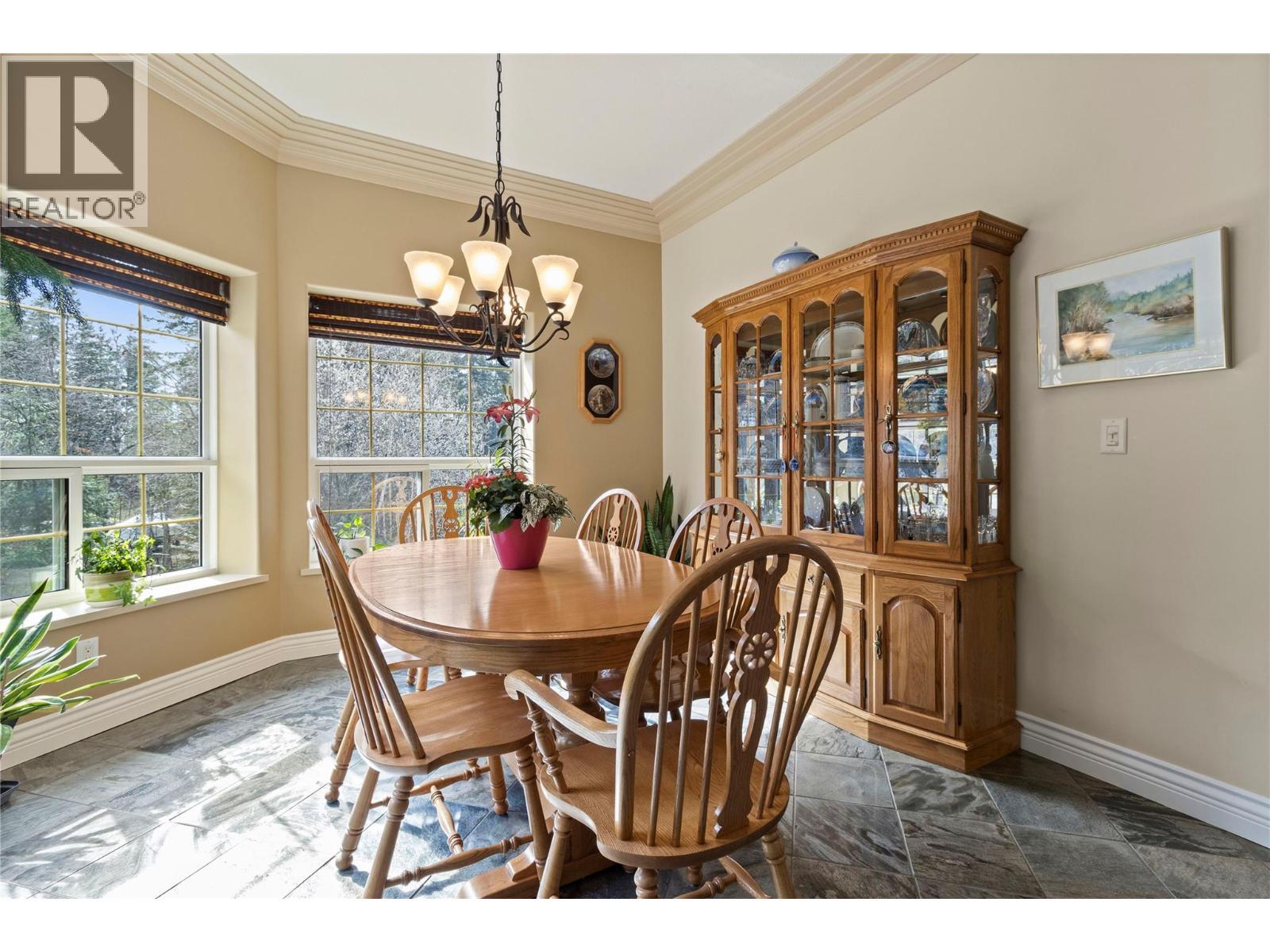 3676 Mcbride Road, Blind Bay, BC - Indoor Photo Showing Dining Room