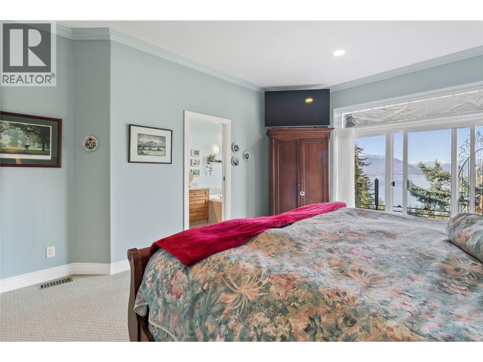 3676 Mcbride Road, Blind Bay, BC - Indoor Photo Showing Bedroom