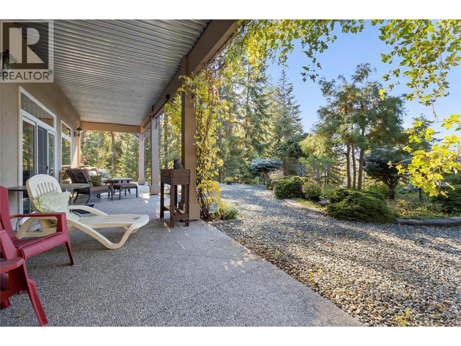 3676 Mcbride Road, Blind Bay, BC - Outdoor