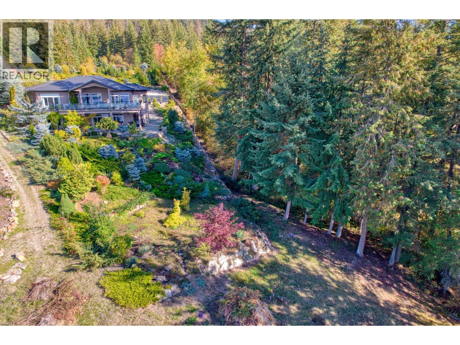 3676 Mcbride Road, Blind Bay, BC - Outdoor