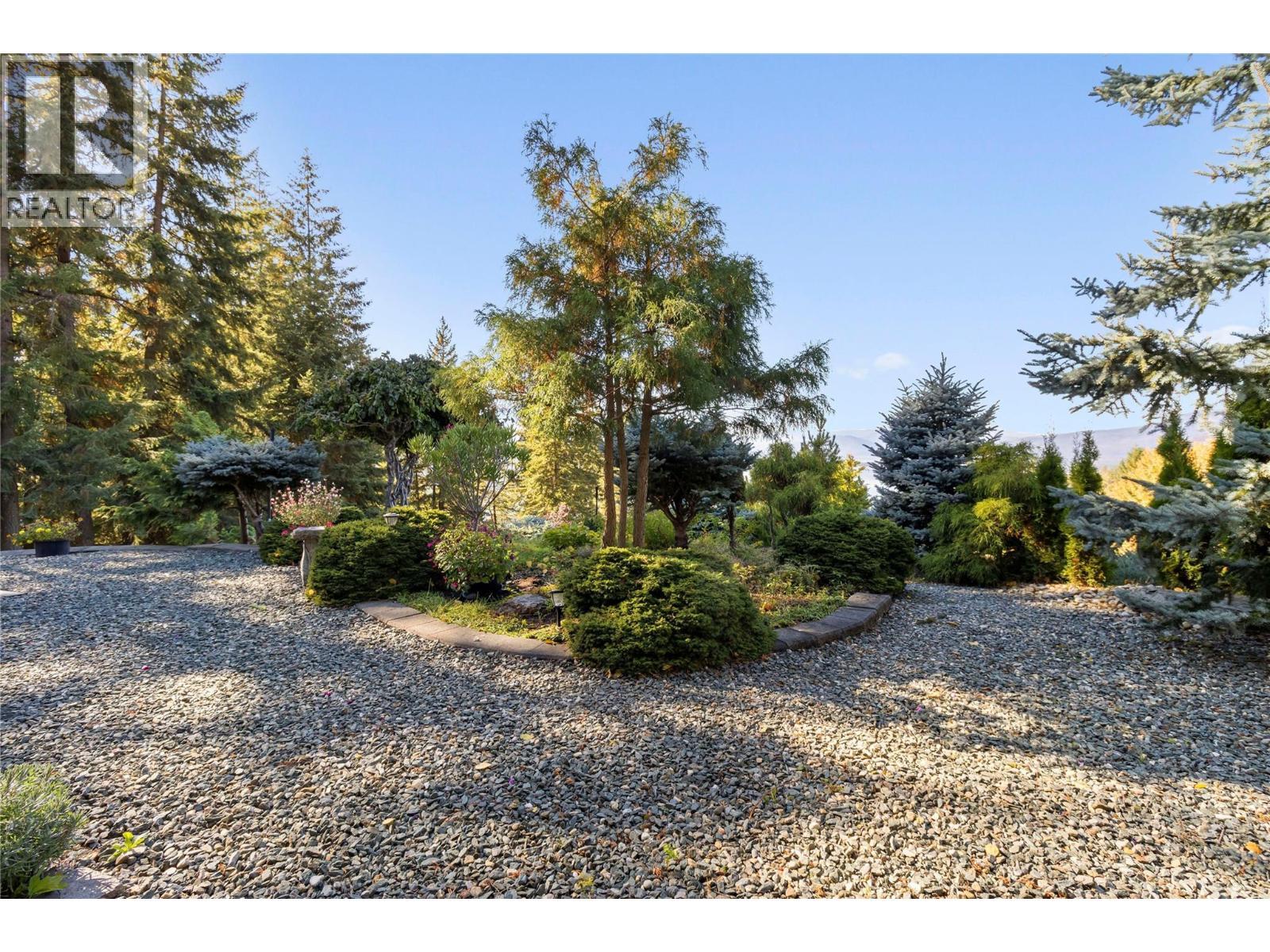 3676 Mcbride Road, Blind Bay, BC - Outdoor