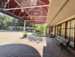 Kingsmere on The Park - Front entrance -