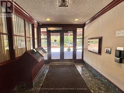 Kingsmere on The Park - Entrance Lobby -