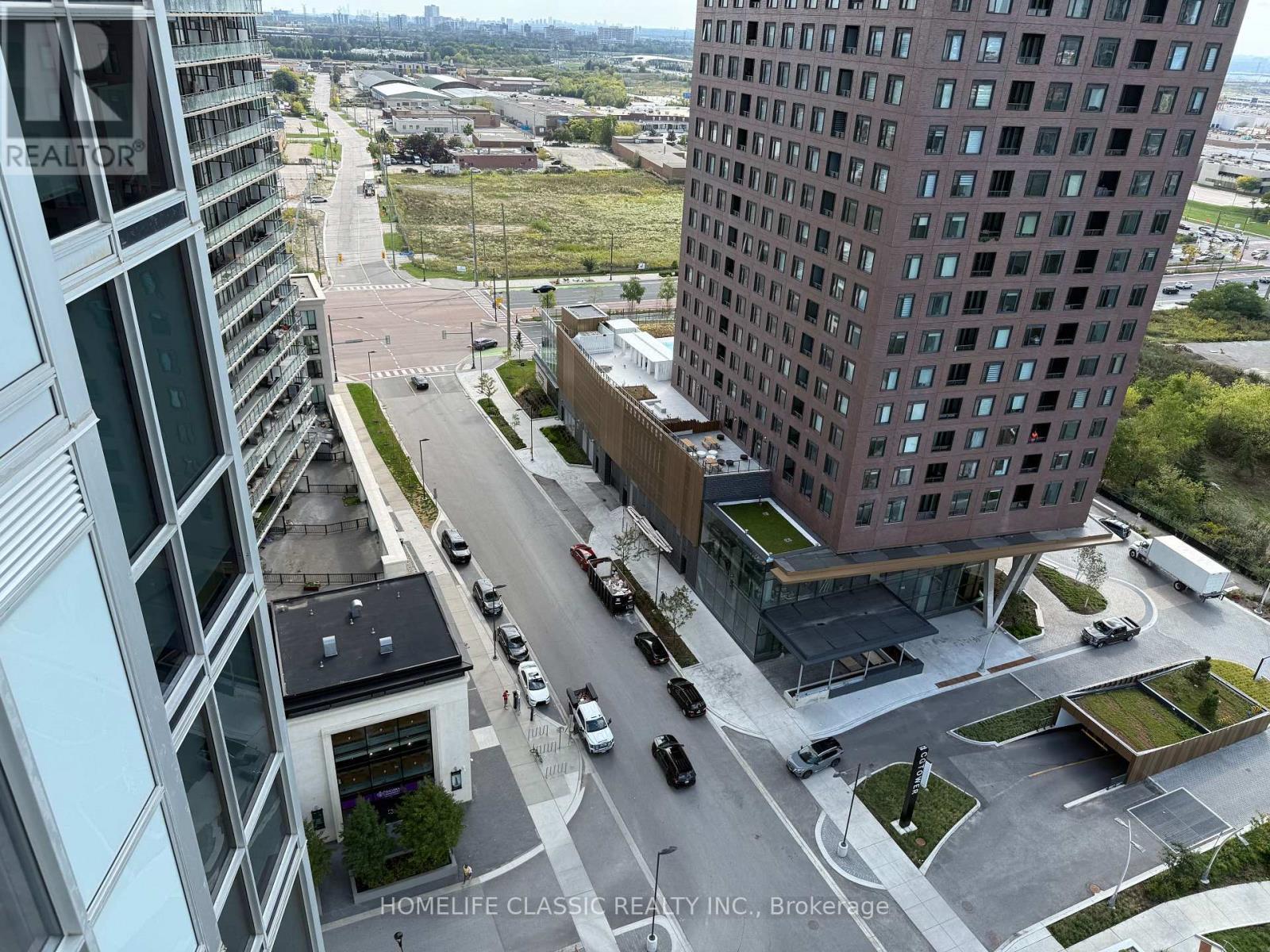 1604 - 2916 Highway 7, Vaughan, ON - Outdoor With View