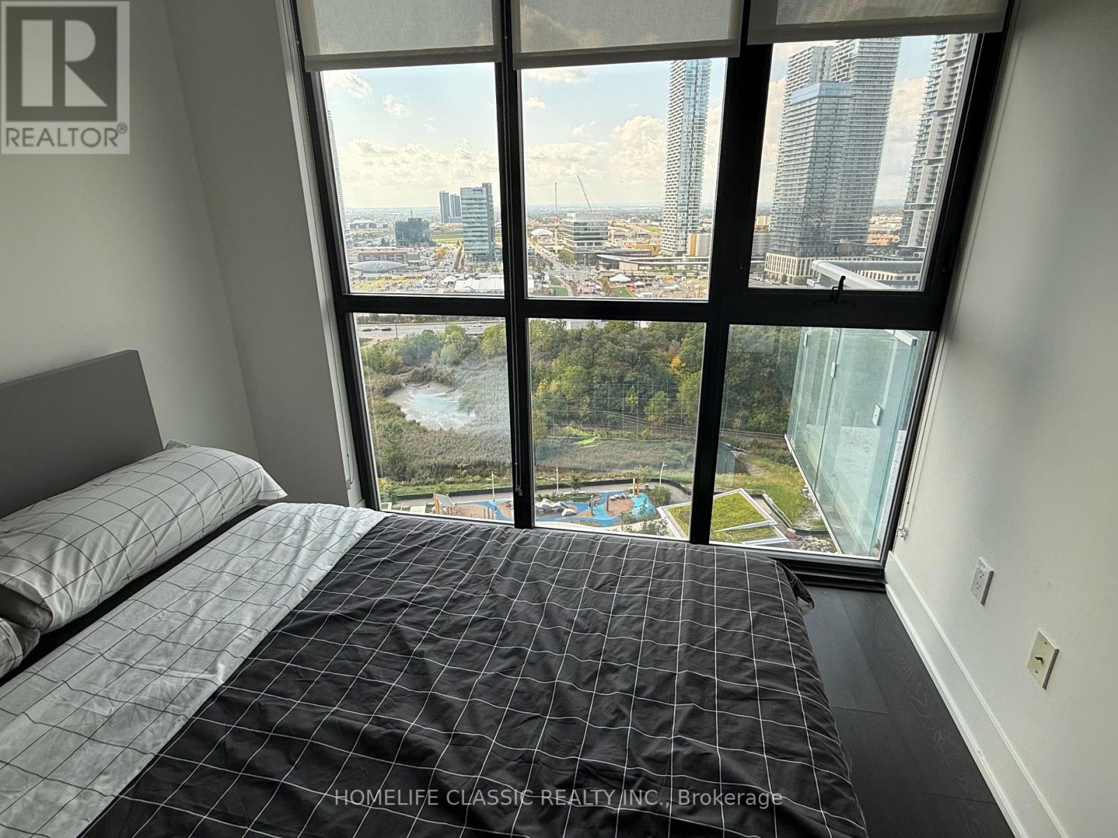 1604 - 2916 Highway 7, Vaughan, ON - Indoor Photo Showing Bedroom