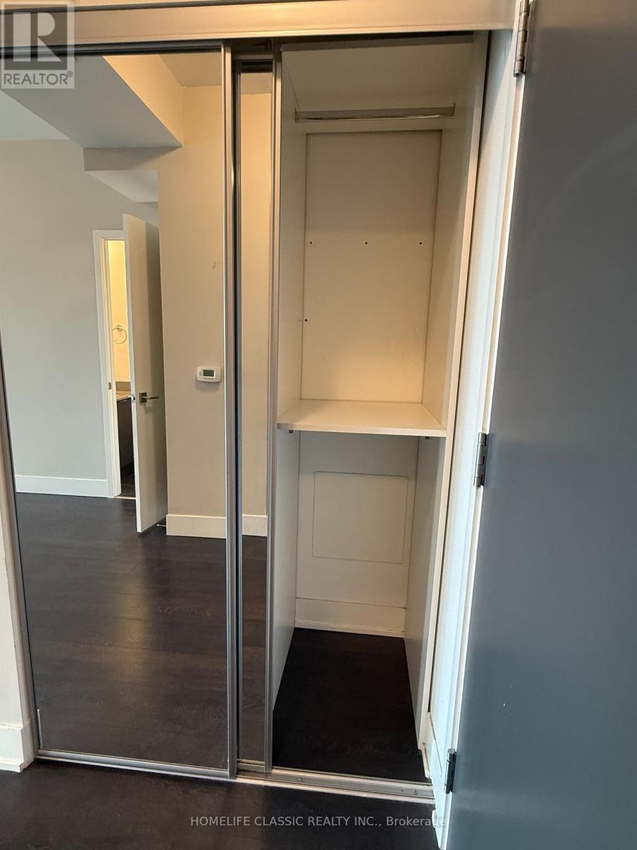 1604 - 2916 Highway 7, Vaughan, ON - Indoor Photo Showing Other Room