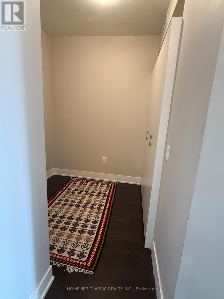 1604 - 2916 Highway 7, Vaughan, ON - Indoor Photo Showing Other Room