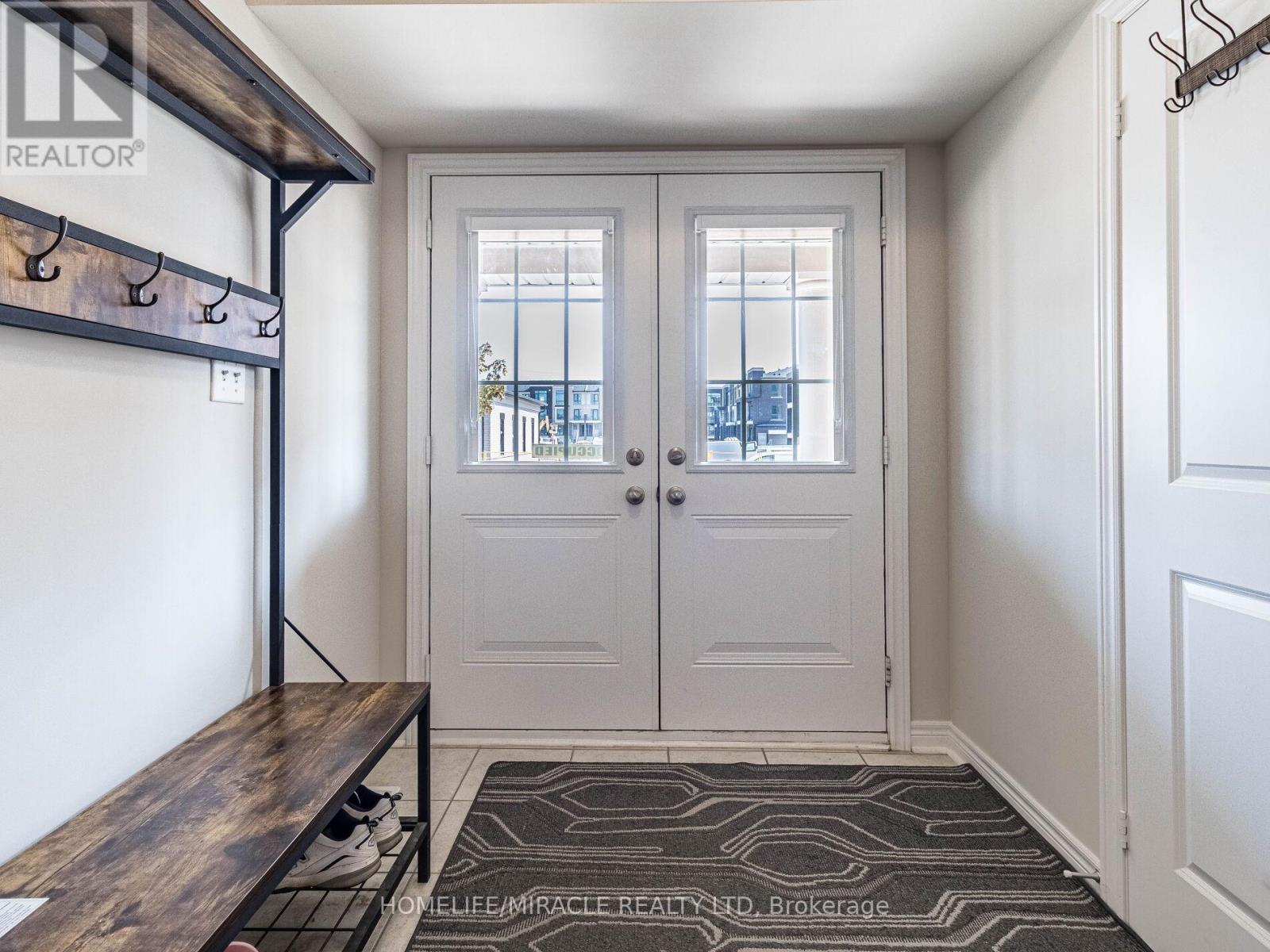 43 Finegan Circle, Brampton, ON - Indoor Photo Showing Other Room