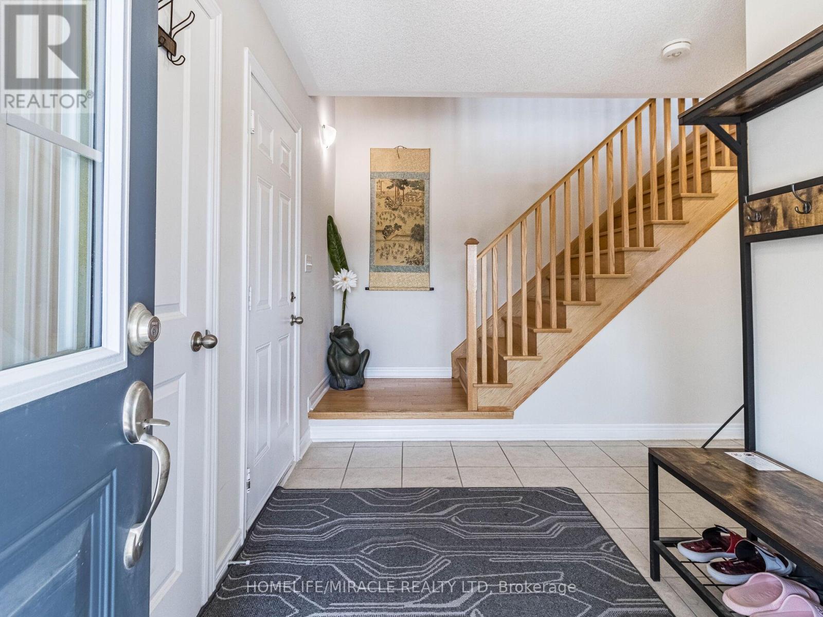 43 Finegan Circle, Brampton, ON - Indoor Photo Showing Other Room