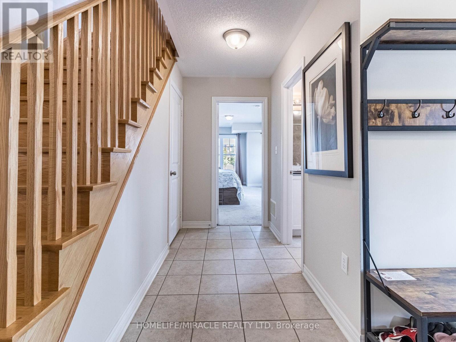 43 Finegan Circle, Brampton, ON - Indoor Photo Showing Other Room