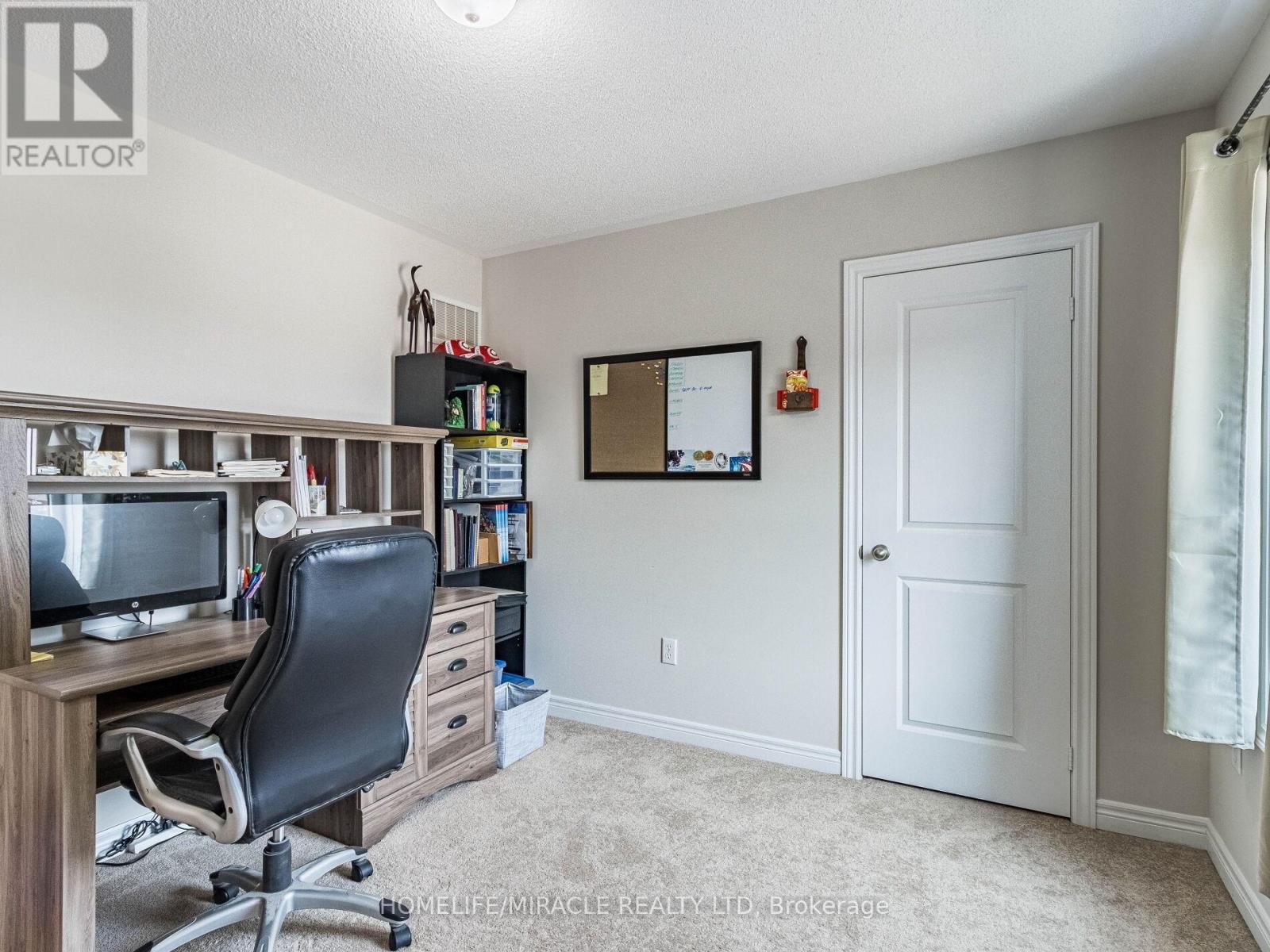 43 Finegan Circle, Brampton, ON - Indoor Photo Showing Office