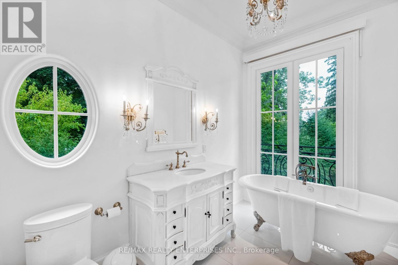 1470 Mississauga Road, Mississauga, ON - Indoor Photo Showing Bathroom