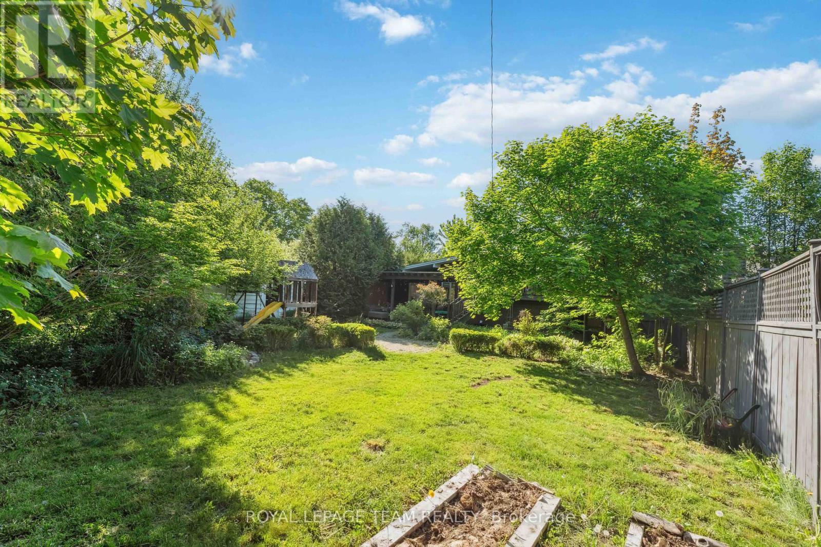 2353 Georgina Drive, Ottawa, ON - Outdoor