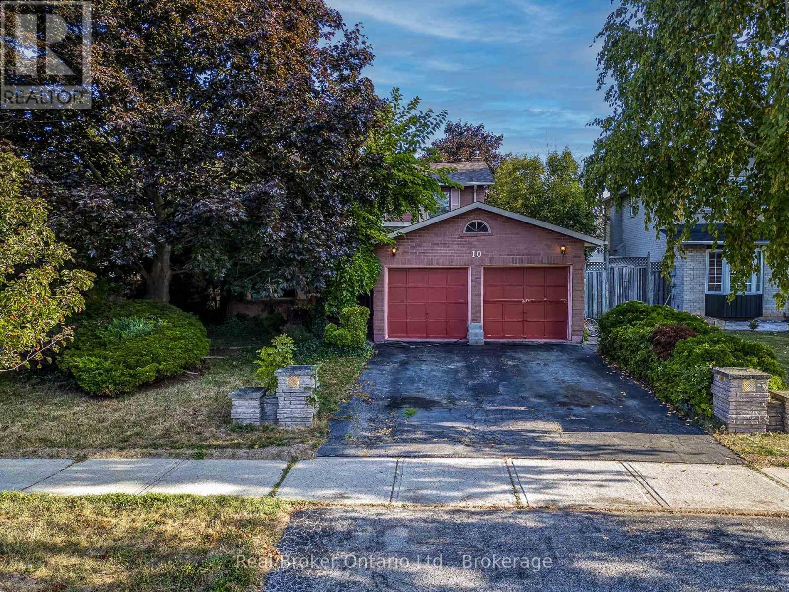 10 Jeanette Avenue, Grimsby (Grimsby Beach), ON - Outdoor