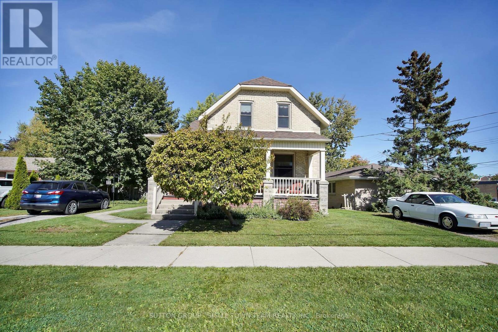 50 Huron Street W, South Huron (Exeter), ON - Outdoor