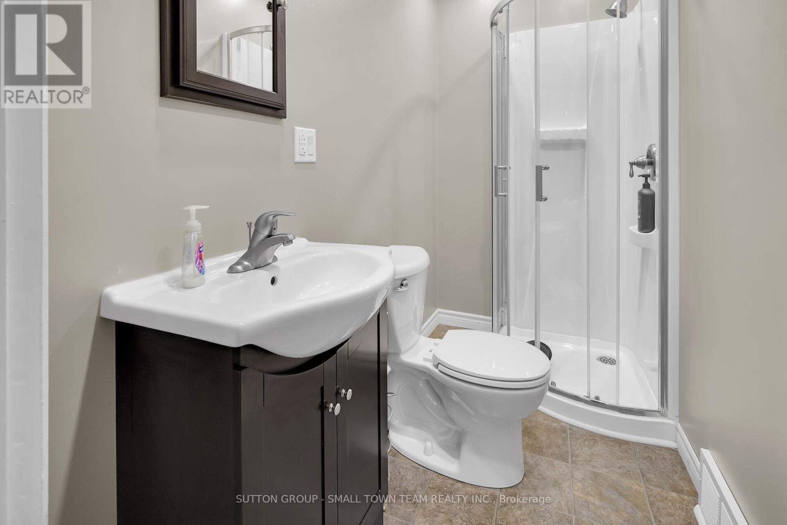 50 Huron Street W, South Huron (Exeter), ON - Indoor Photo Showing Bathroom