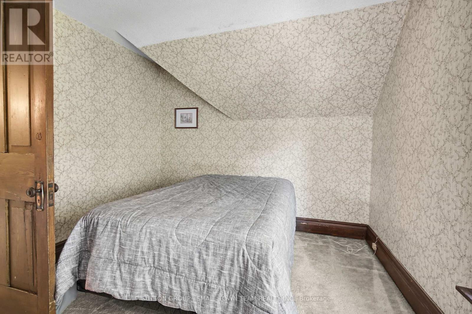 50 Huron Street W, South Huron (Exeter), ON - Indoor Photo Showing Bedroom