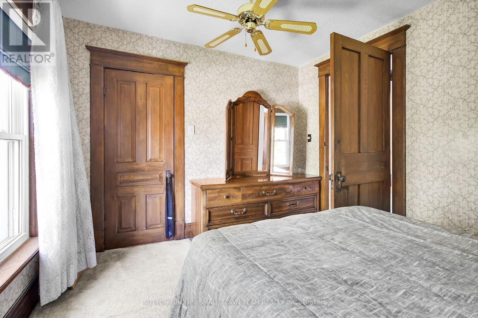 50 Huron Street W, South Huron (Exeter), ON - Indoor Photo Showing Bedroom