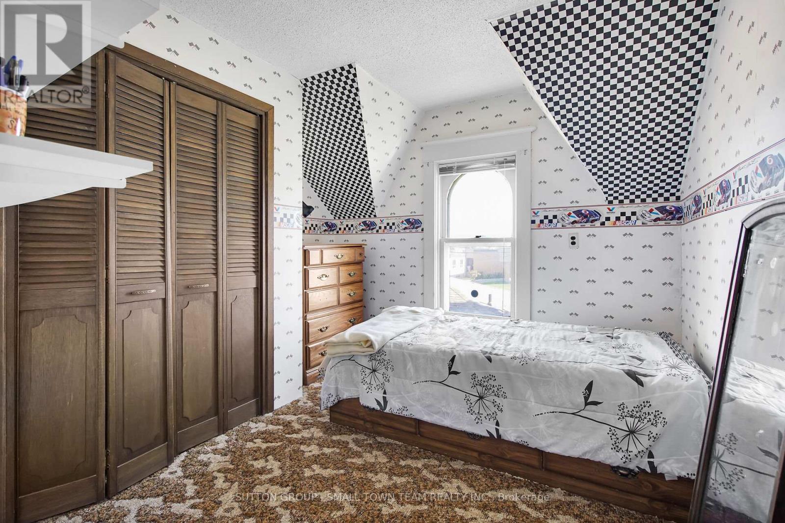 50 Huron Street W, South Huron (Exeter), ON - Indoor Photo Showing Bedroom