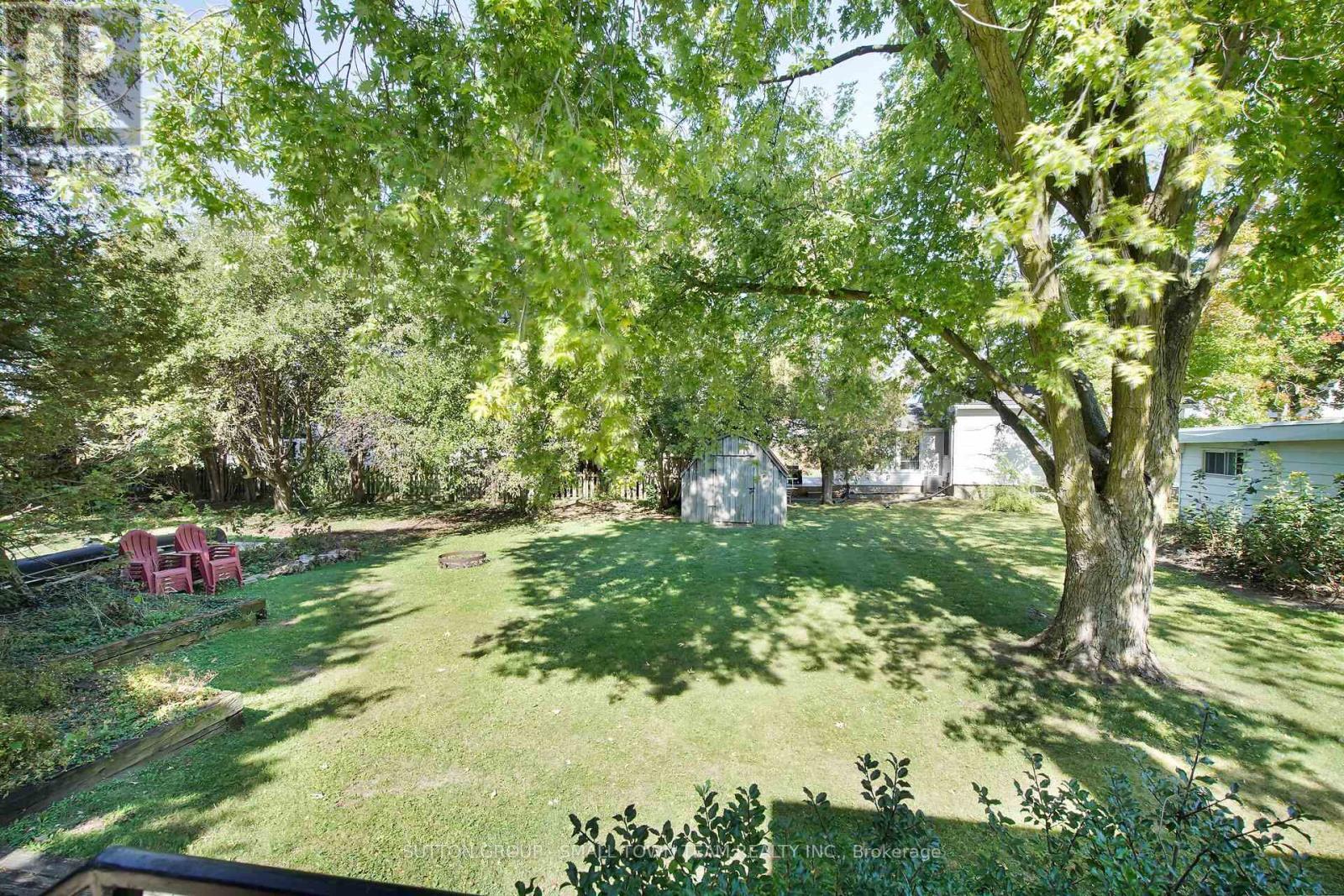 50 Huron Street W, South Huron (Exeter), ON - Outdoor