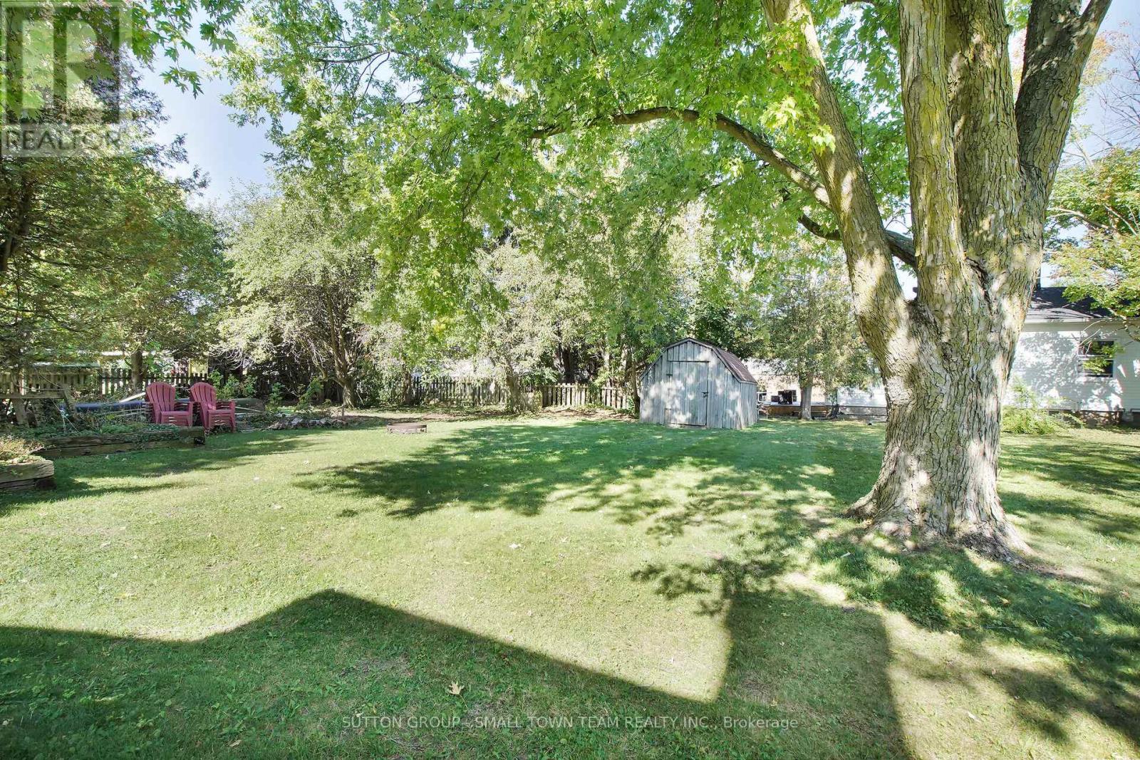 50 Huron Street W, South Huron (Exeter), ON - Outdoor