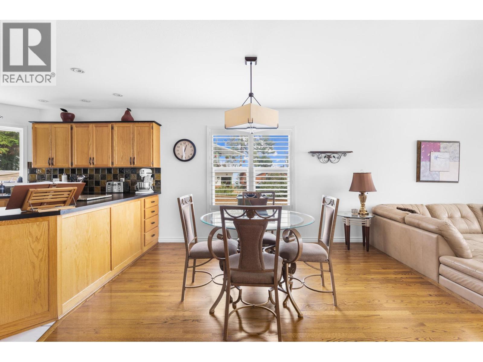 4188 6 Avenue, Peachland, BC - Indoor