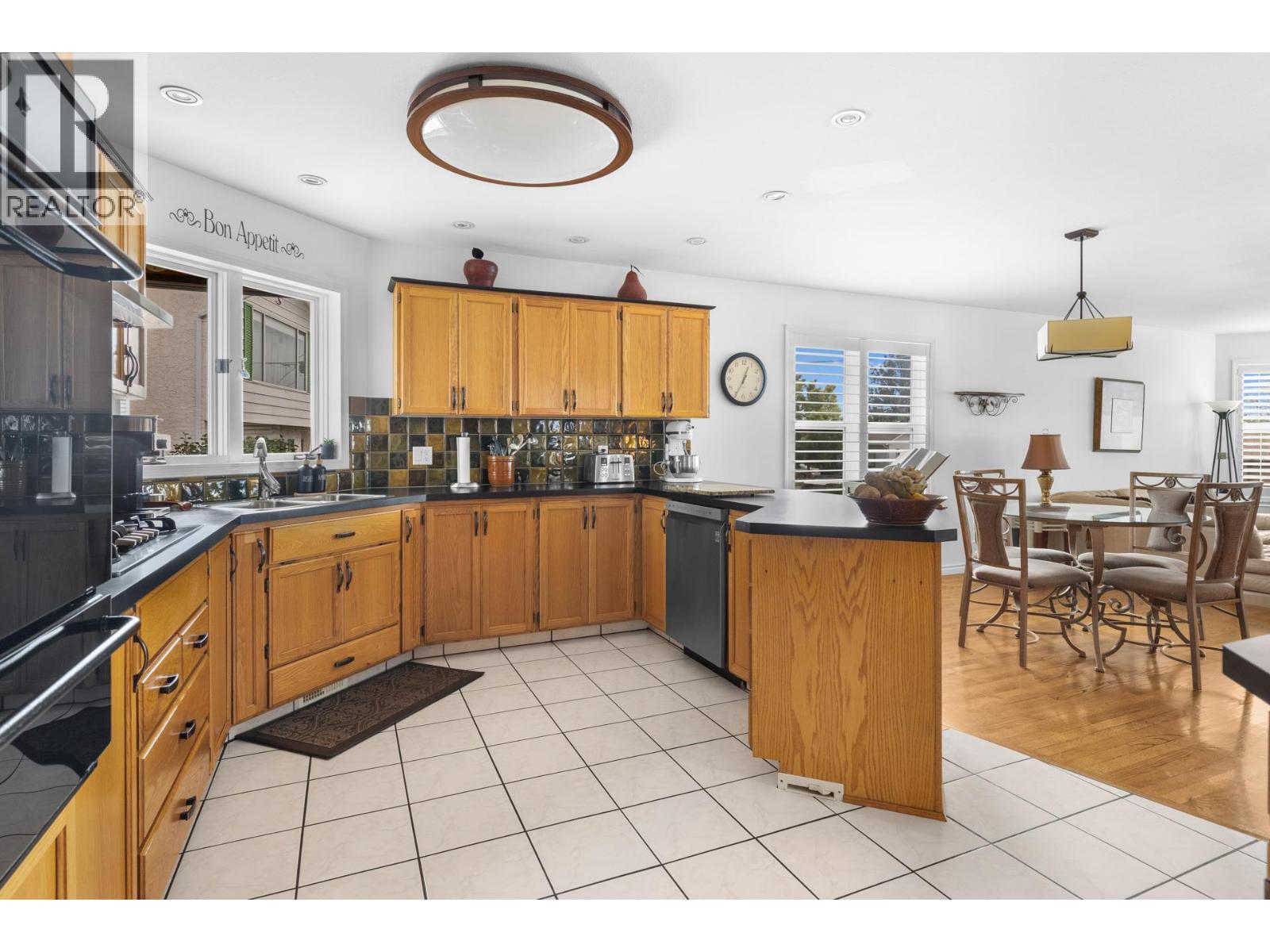 4188 6 Avenue, Peachland, BC - Indoor