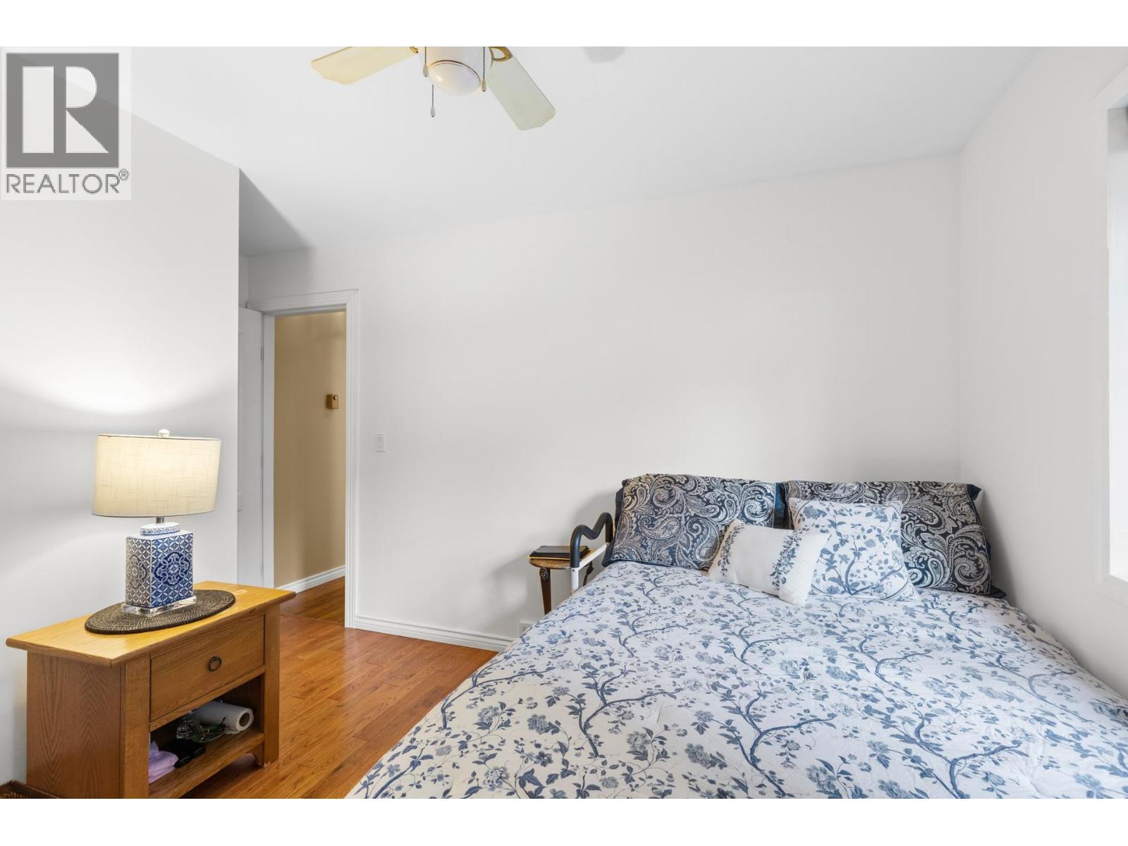 4188 6 Avenue, Peachland, BC - Indoor Photo Showing Bedroom