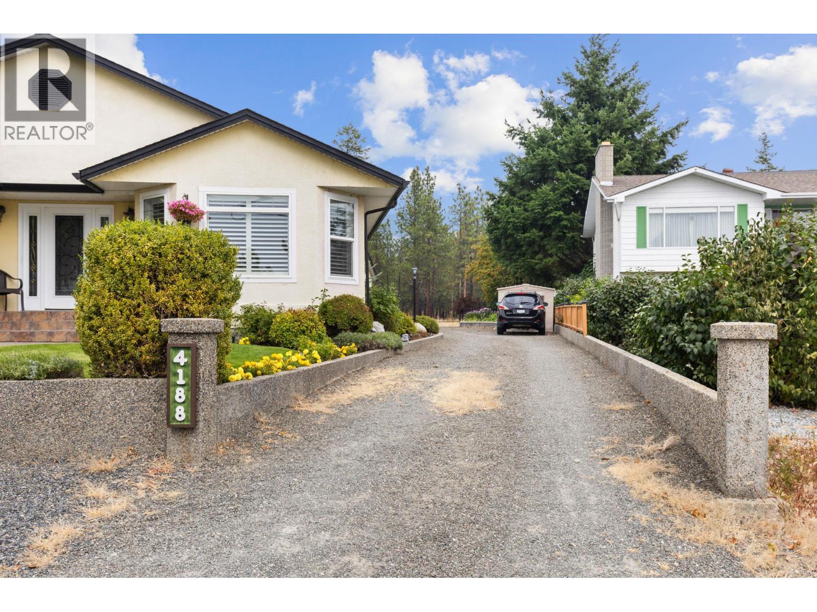 4188 6 Avenue, Peachland, BC - Outdoor