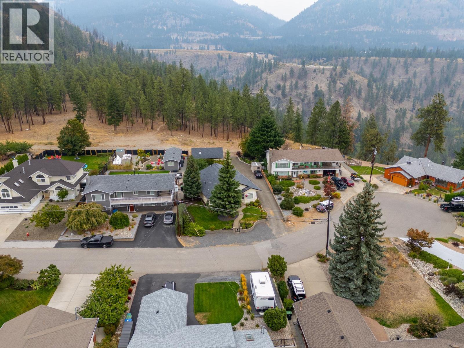 4188 6 Avenue, Peachland, BC - Outdoor With View