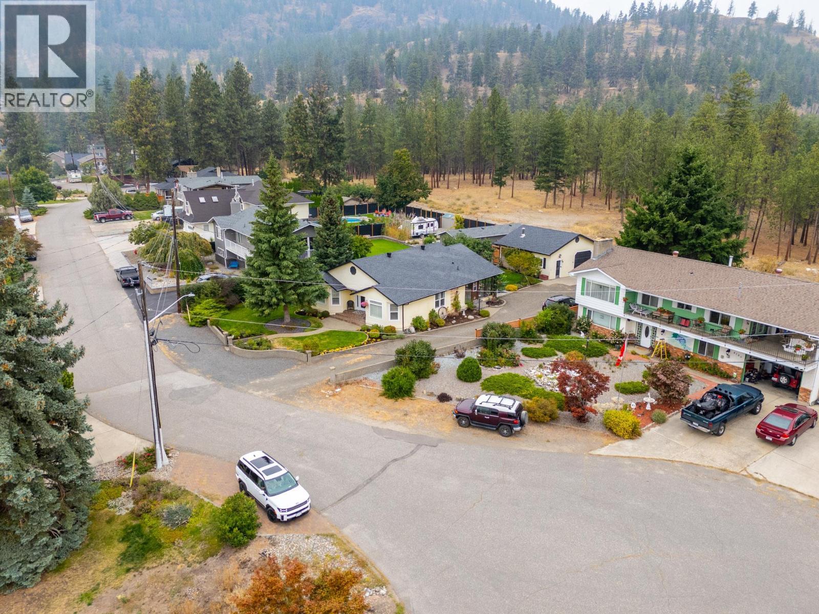 4188 6 Avenue, Peachland, BC - Outdoor With View