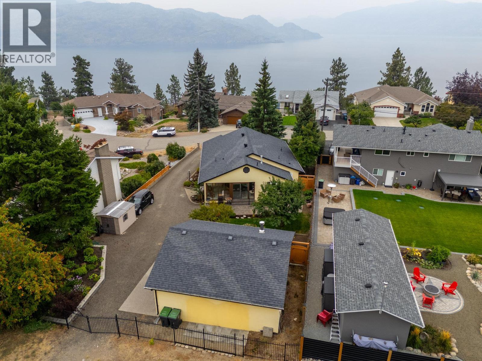 4188 6 Avenue, Peachland, BC - Outdoor With View