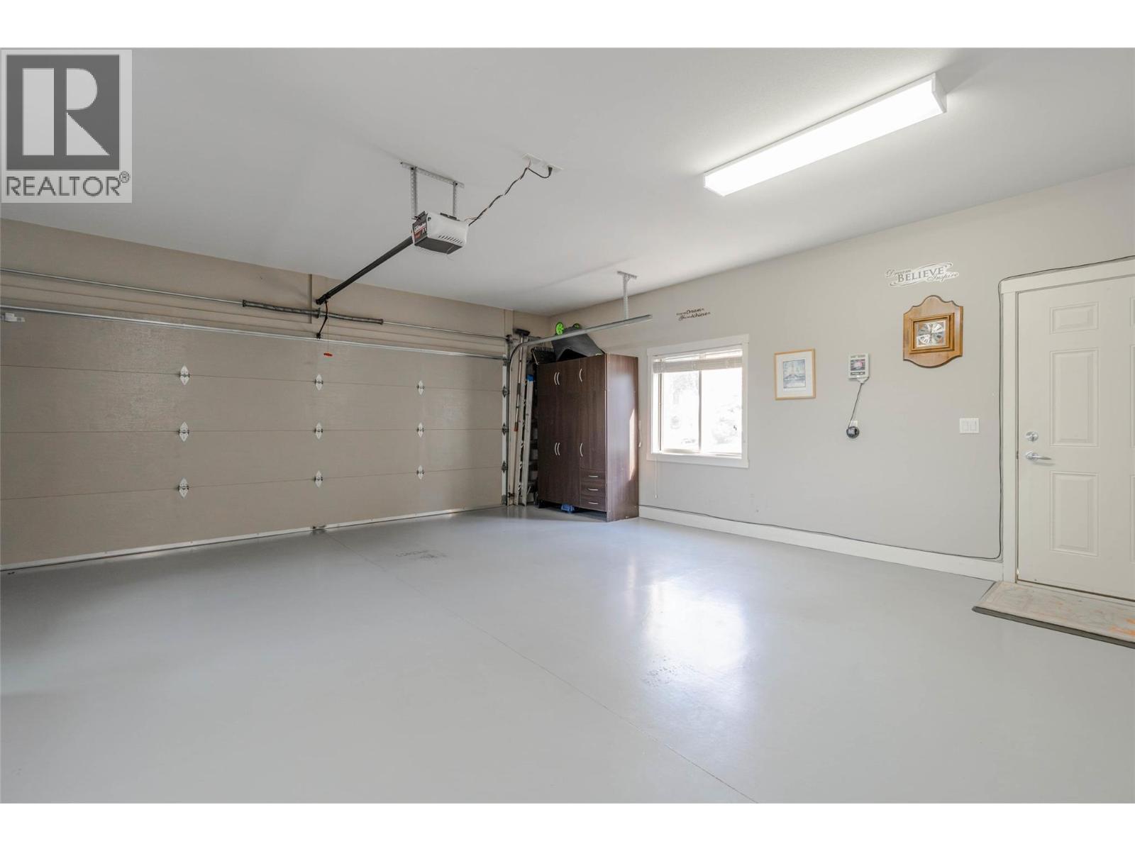 6833 Meadows Drive Unit# 28, Oliver, BC - Indoor Photo Showing Garage