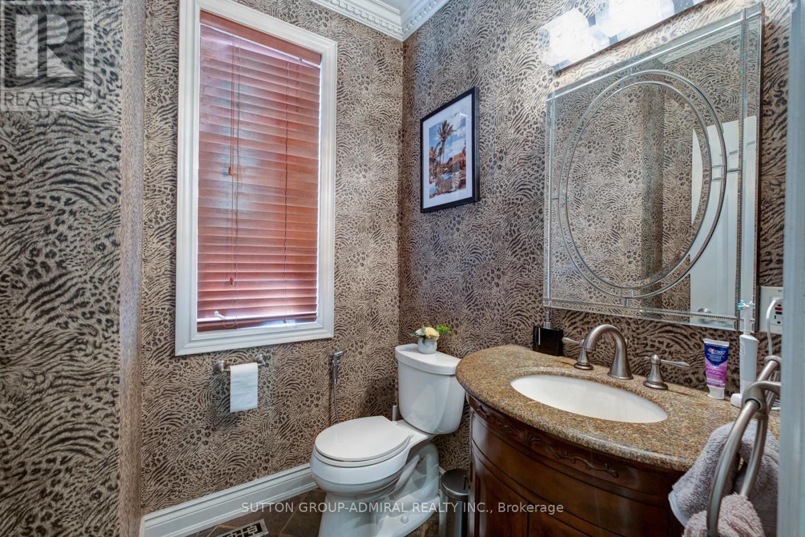 70 Kilkenny Trail, Bradford West Gwillimbury, ON - Indoor Photo Showing Bathroom