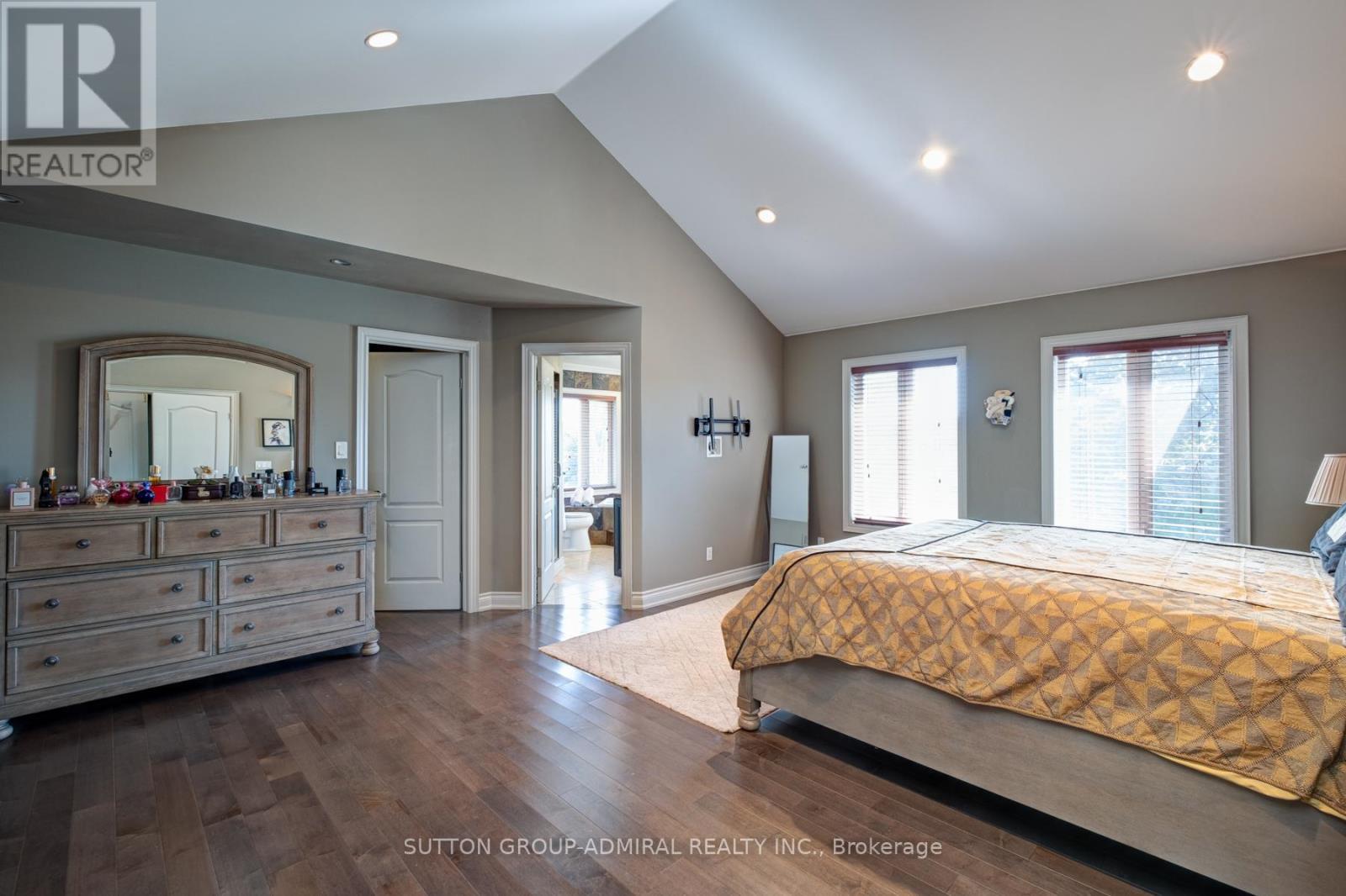 70 Kilkenny Trail, Bradford West Gwillimbury, ON - Indoor Photo Showing Bedroom