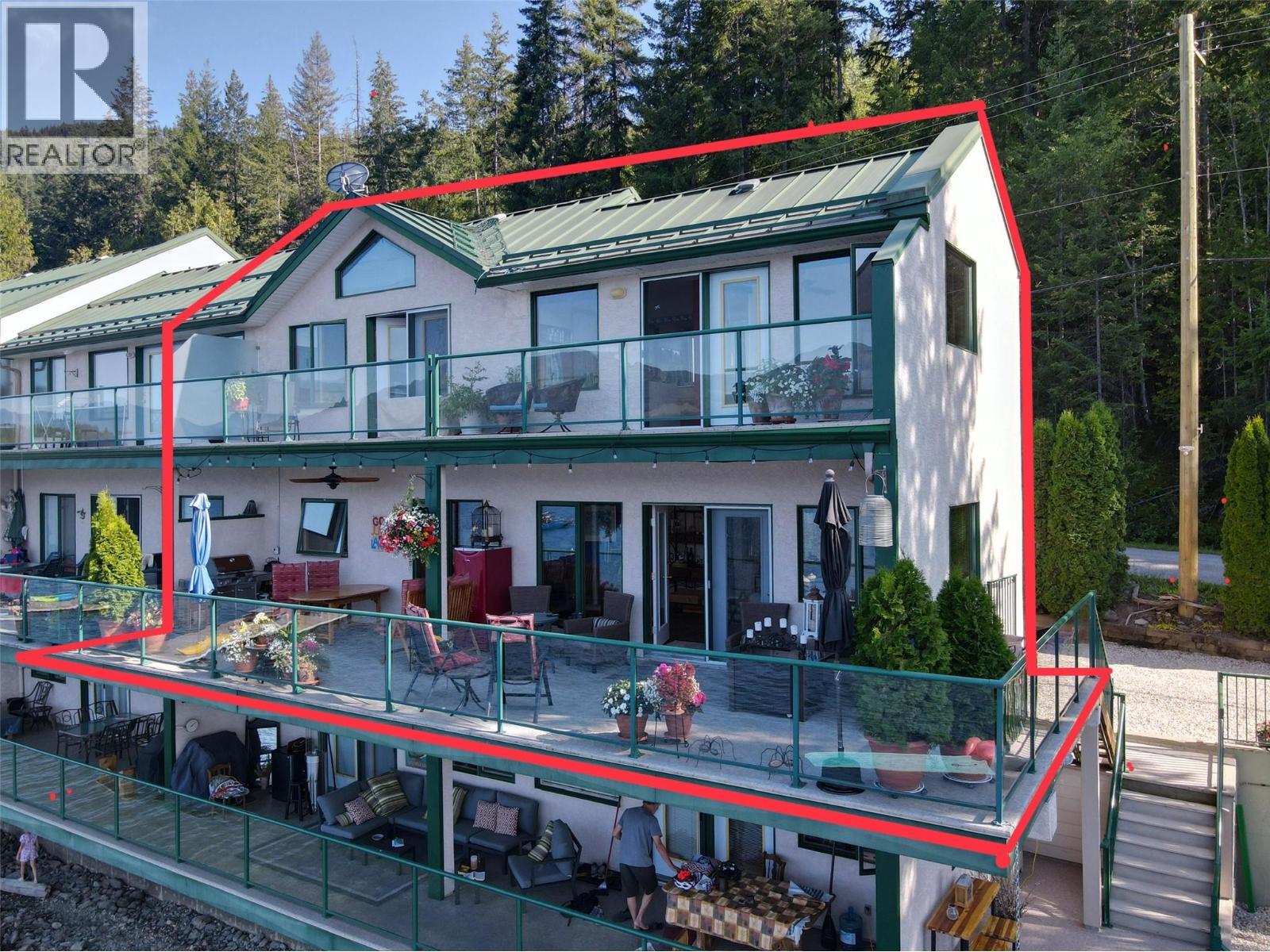Double wide unit - 3935 Eagle Bay Rd. Road Unit# 1, Eagle Bay, BC - Outdoor With Balcony