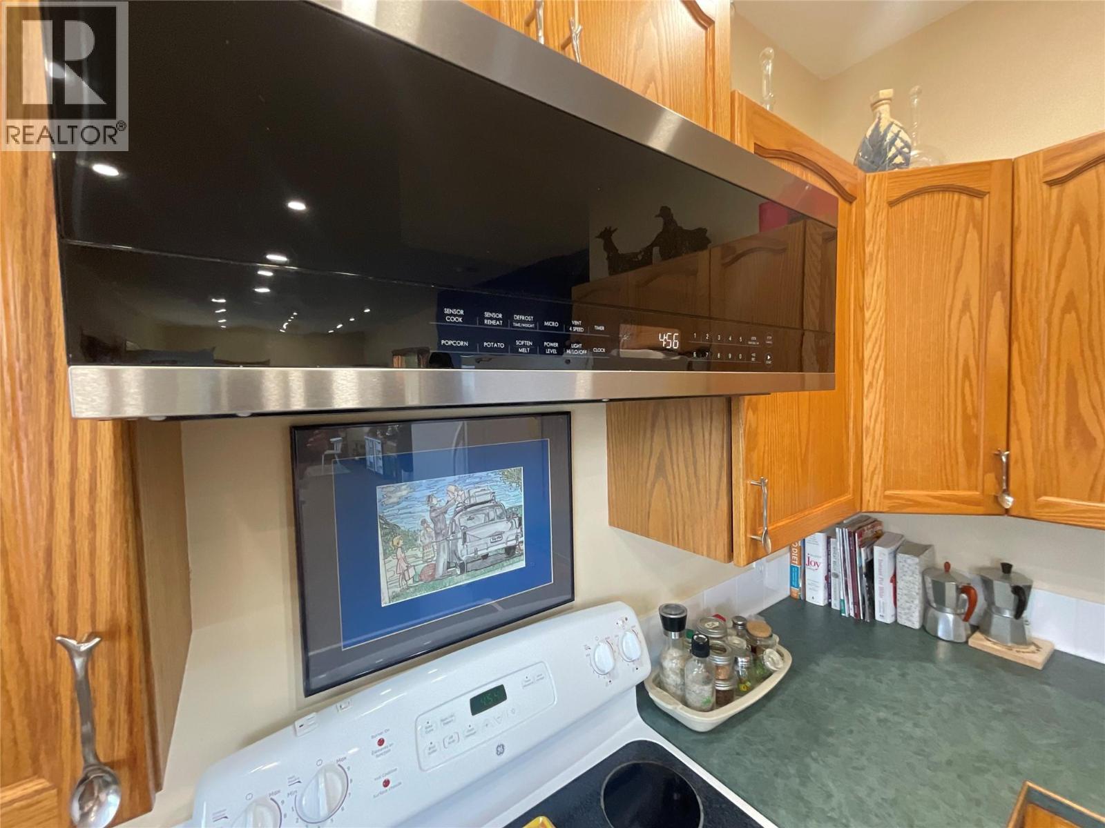 3935 Eagle Bay Rd. Road Unit# 1, Eagle Bay, BC - Indoor