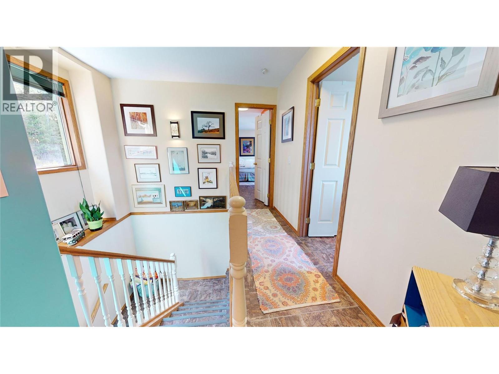 3935 Eagle Bay Rd. Road Unit# 1, Eagle Bay, BC - Indoor Photo Showing Other Room