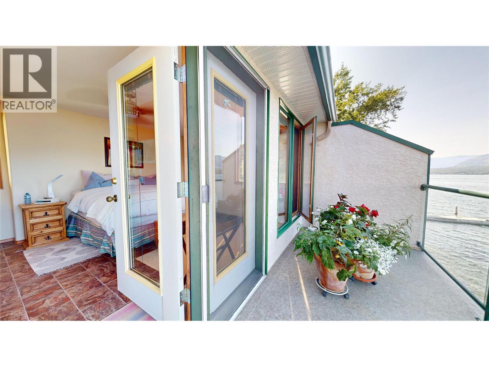 3935 Eagle Bay Rd. Road Unit# 1, Eagle Bay, BC - With Exterior