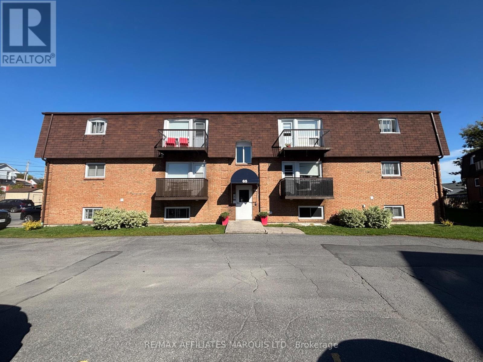 4 - 65 Race Street, Cornwall, ON - Outdoor