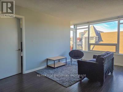 601 - 121 Queen Street, Kingston (East Of Sir John A. Blvd), ON - Indoor