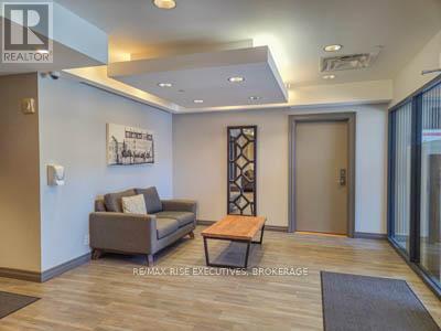 601 - 121 Queen Street, Kingston (East Of Sir John A. Blvd), ON - Indoor