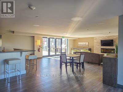 601 - 121 Queen Street, Kingston (East Of Sir John A. Blvd), ON - Indoor Photo Showing Dining Room