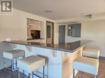 601 - 121 Queen Street, Kingston (East Of Sir John A. Blvd), ON - Indoor