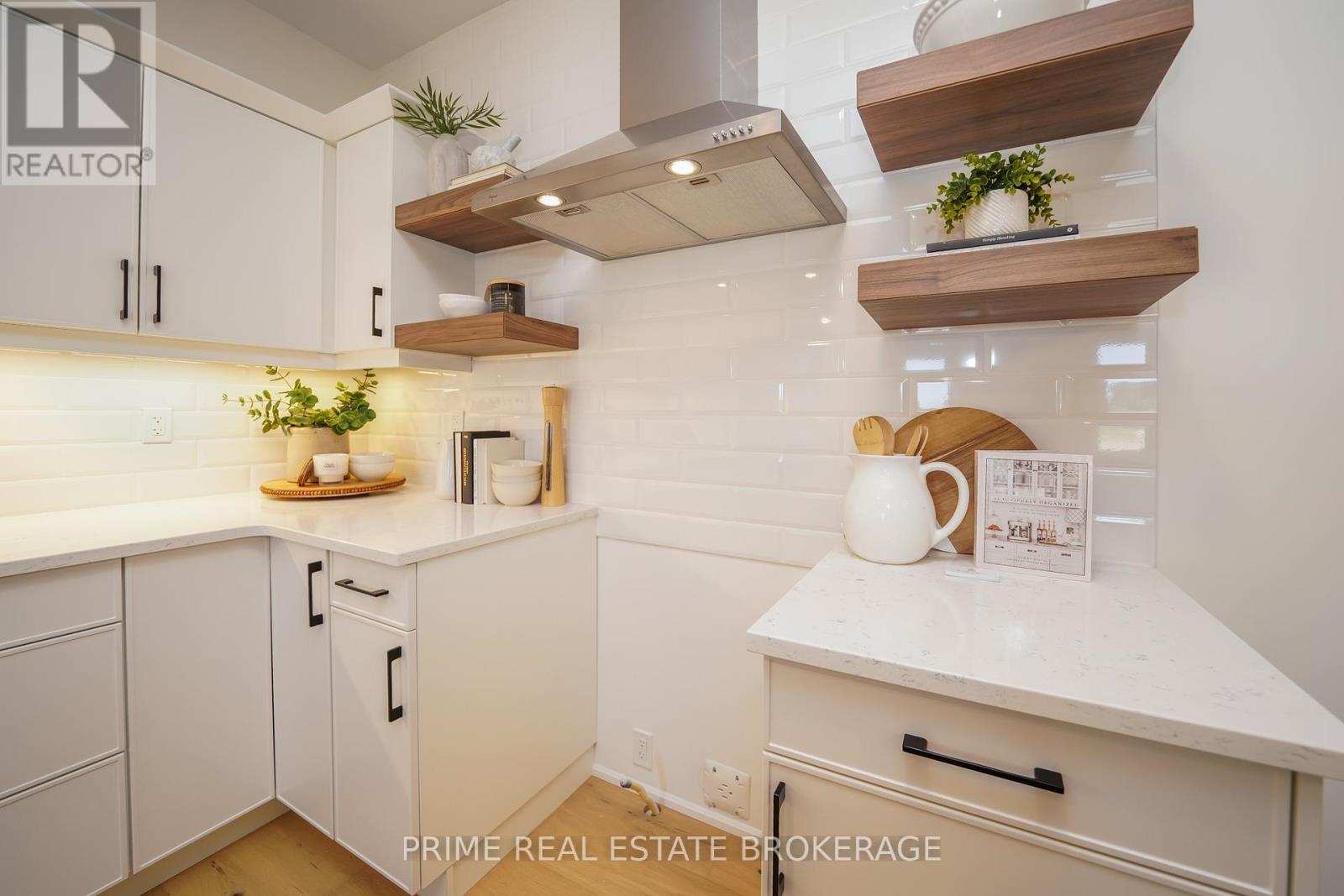 55 - 2 Coastal Crescent, Lambton Shores (Grand Bend), ON - Indoor