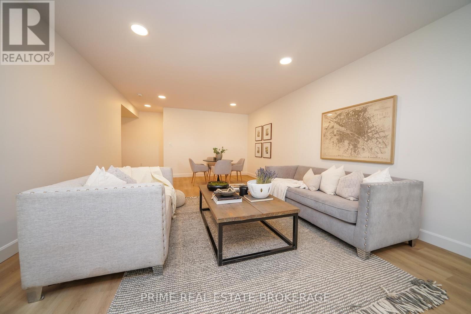 55 - 2 Coastal Crescent, Lambton Shores (Grand Bend), ON - Indoor Photo Showing Living Room