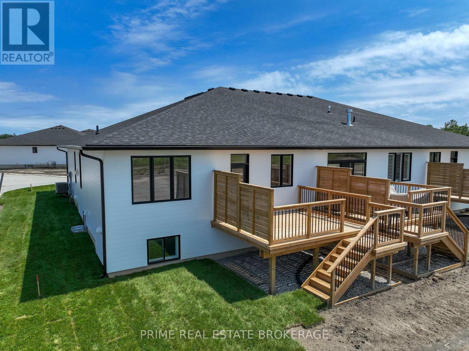 55 - 2 Coastal Crescent, Lambton Shores (Grand Bend), ON - Outdoor With Deck Patio Veranda With Exterior