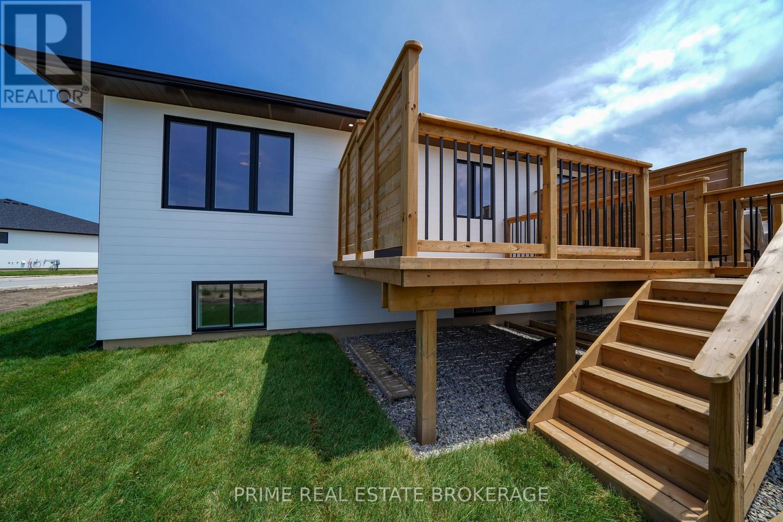 55 - 2 Coastal Crescent, Lambton Shores (Grand Bend), ON - Outdoor With Deck Patio Veranda With Exterior